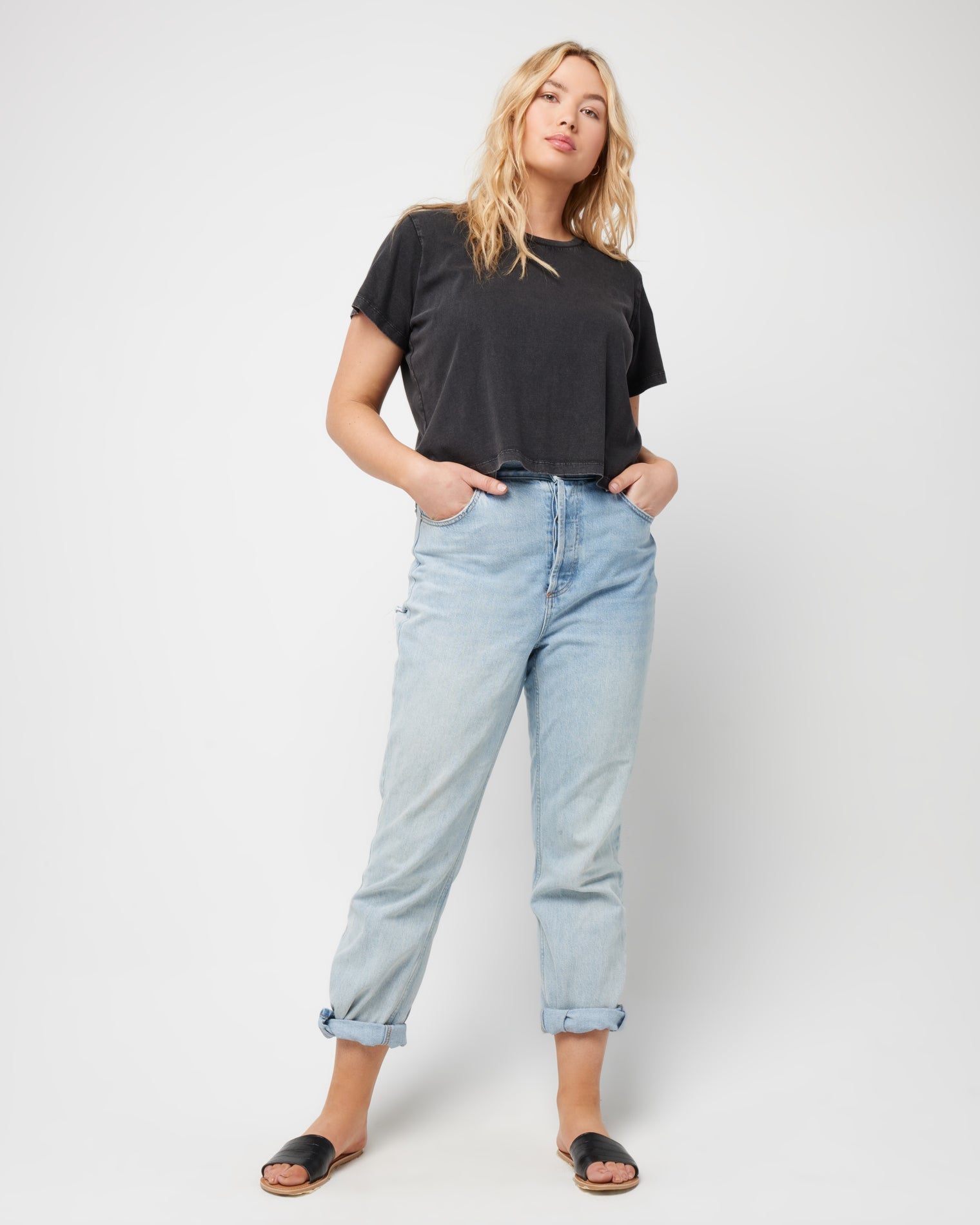 Black | Model: Sydney (size: XL)