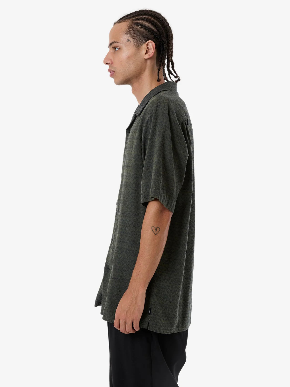 Airborne Bowling Shirt in Grape Leaf