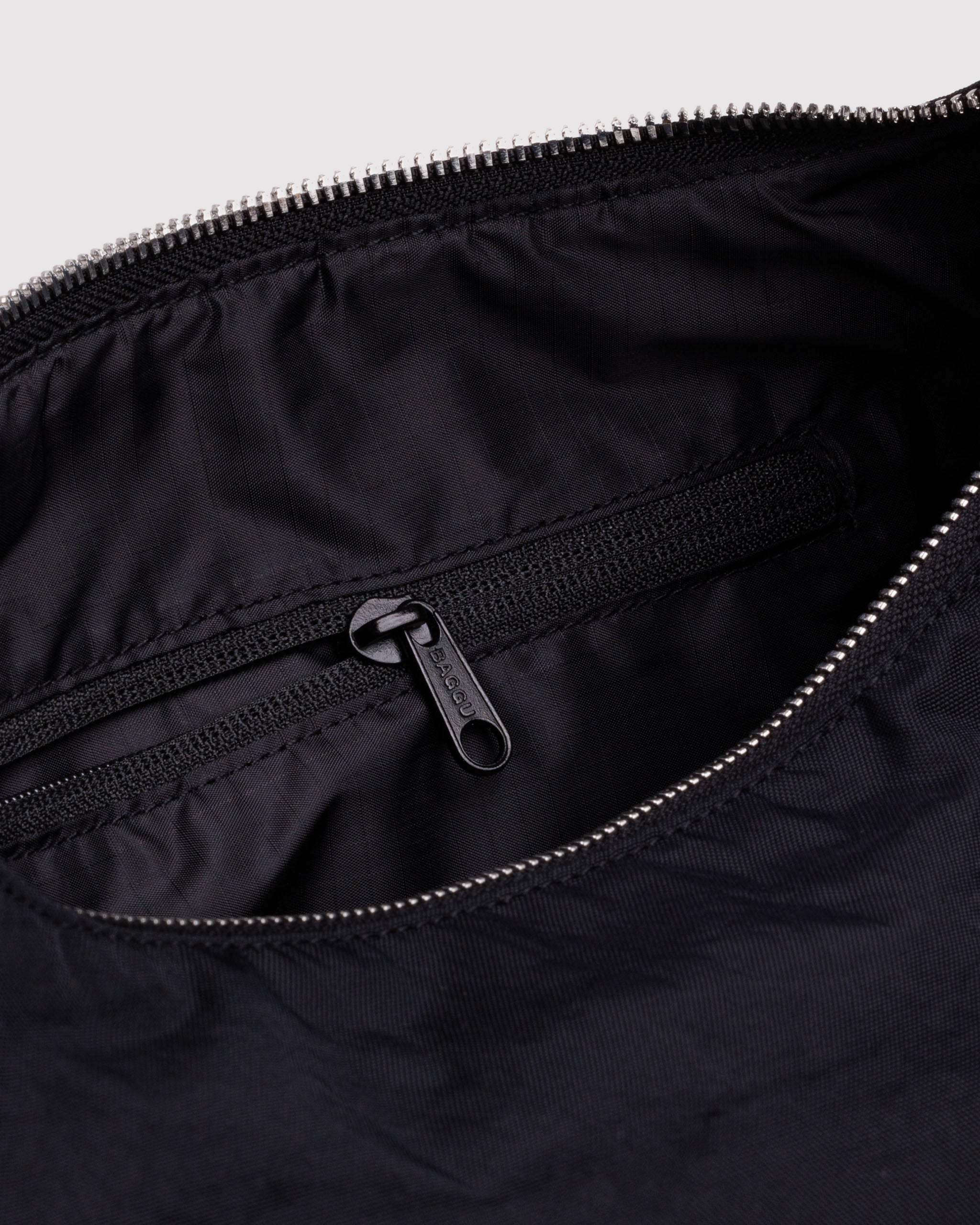 Nylon Meringue Bag in Black