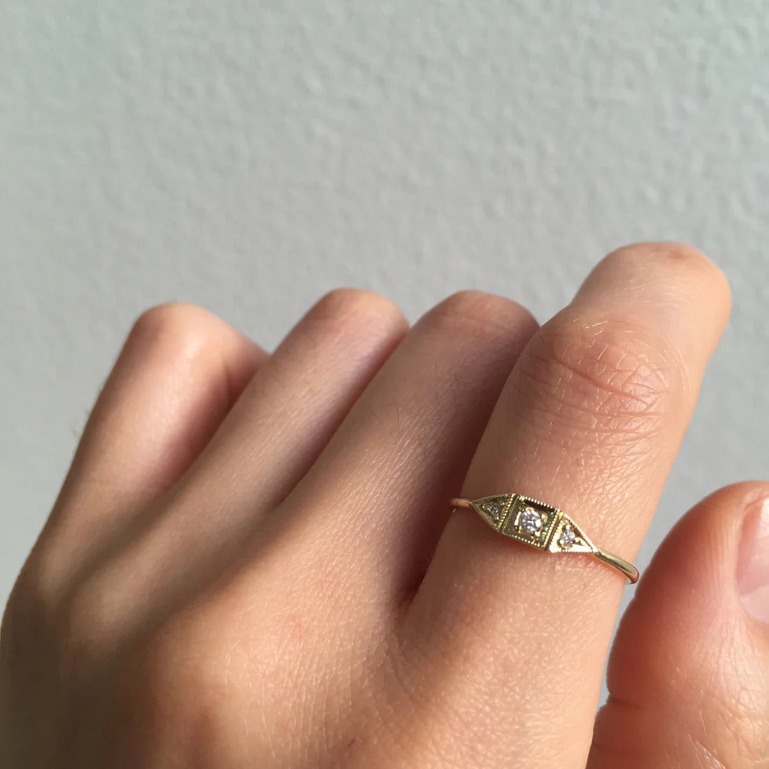 Mini Deco Point Ring - White Diamond