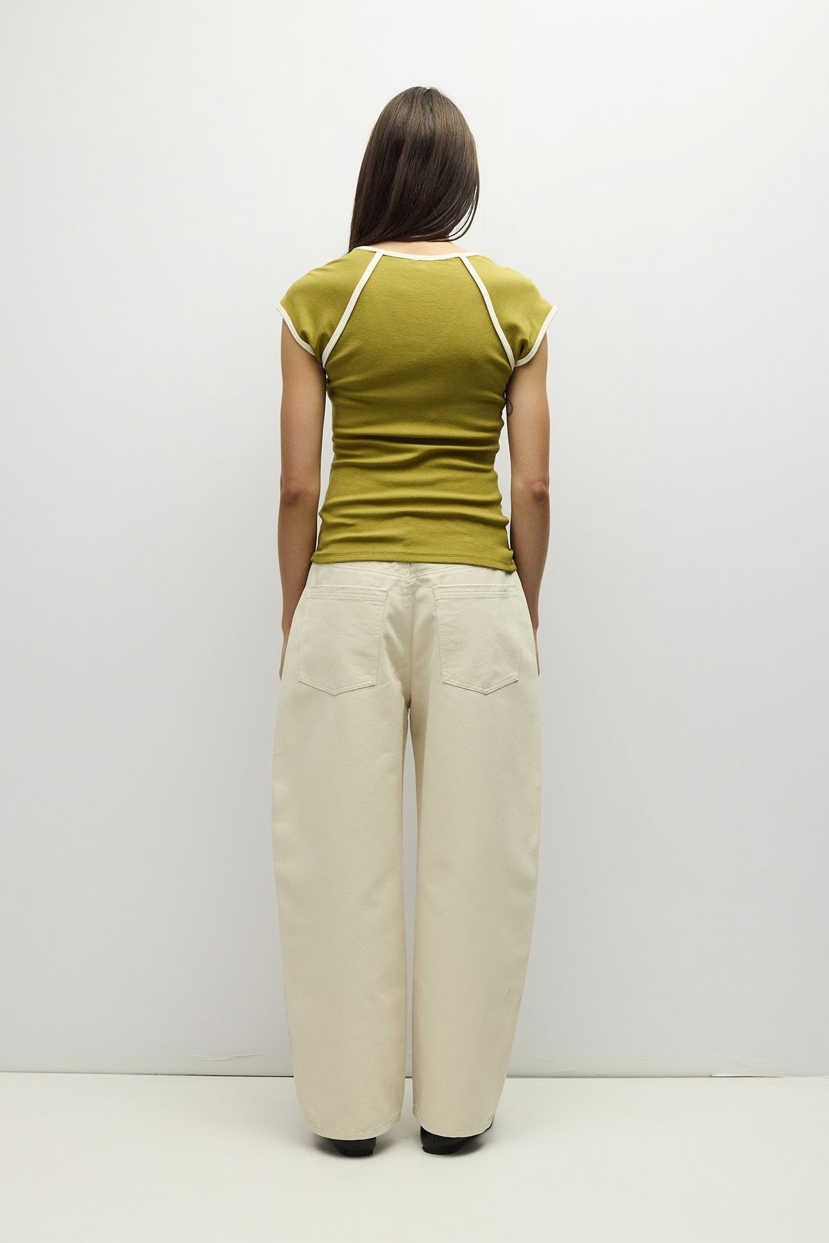 Greta Retro Tee in Moss