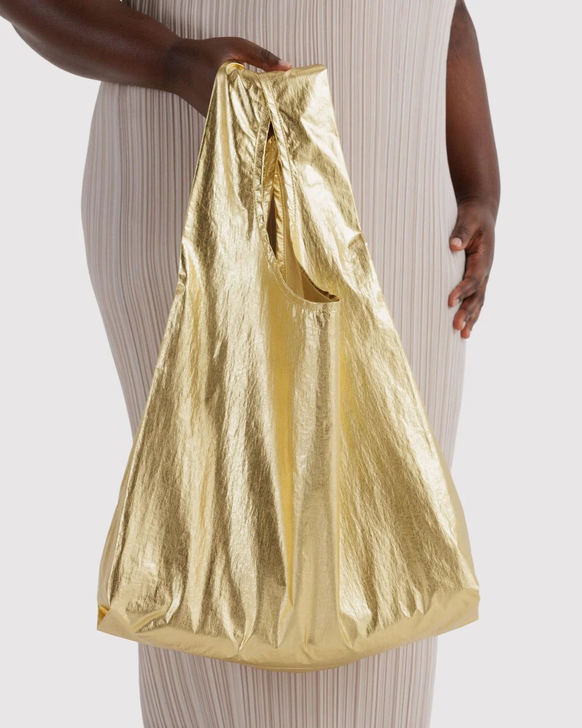 Standard Baggu in Gold Metallic