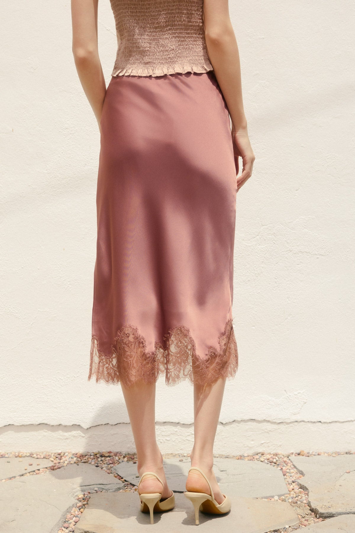 Sloane Lace Midi Skirt in Rose