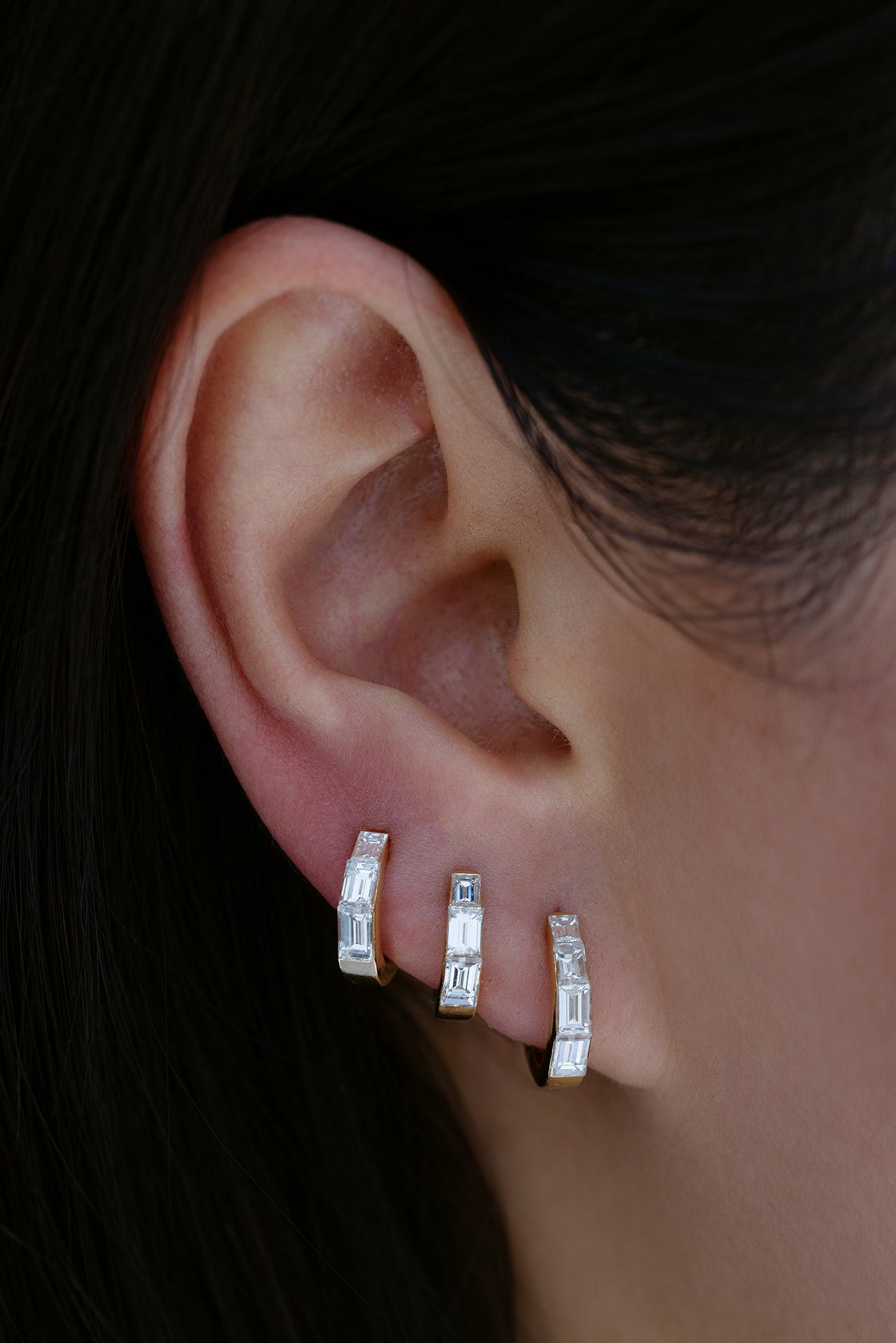 6.5MM FLOATING BAGUETTE HOOP