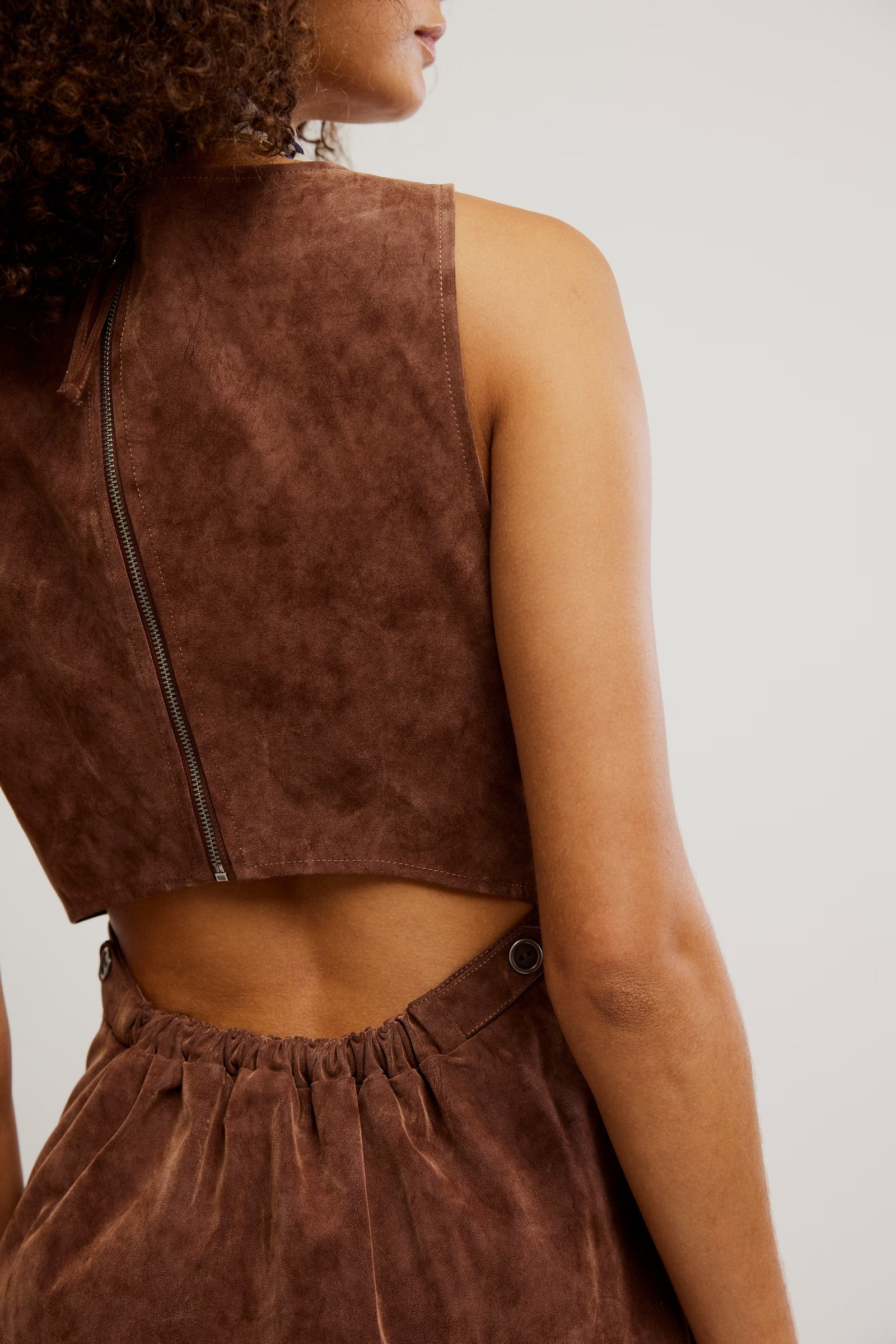 Atlas Suede Mini in Chicory Coffee
