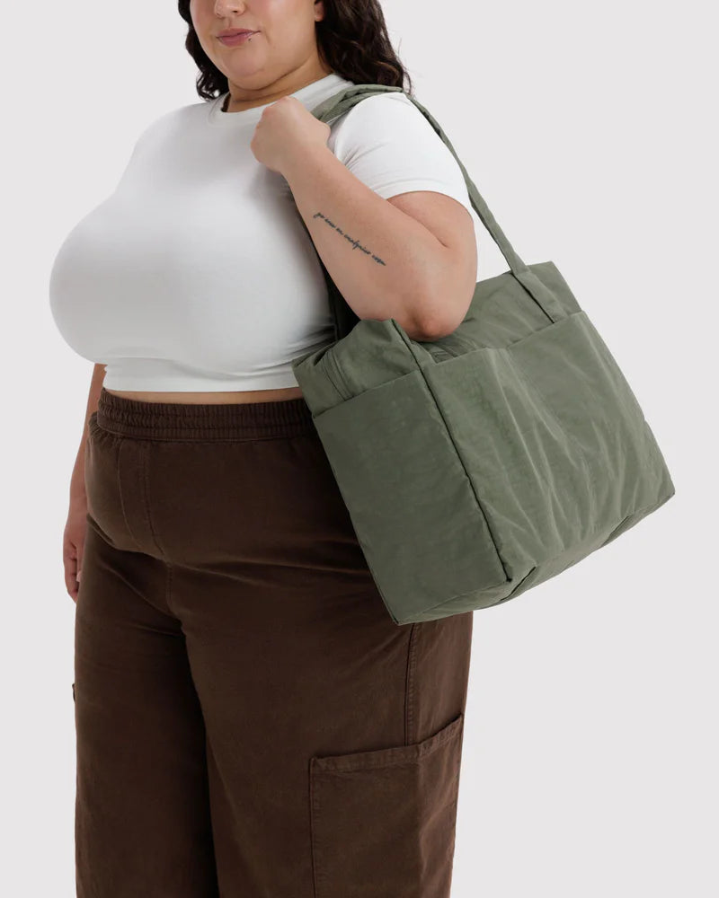Small Cloud Carry On in Caper