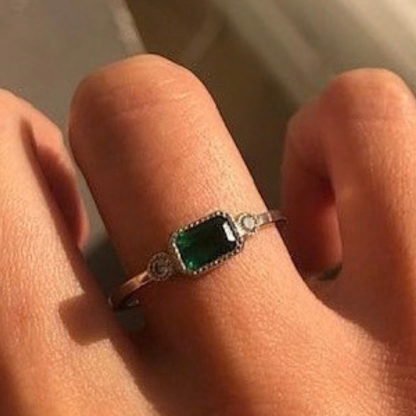 Emerald Lexie Ring