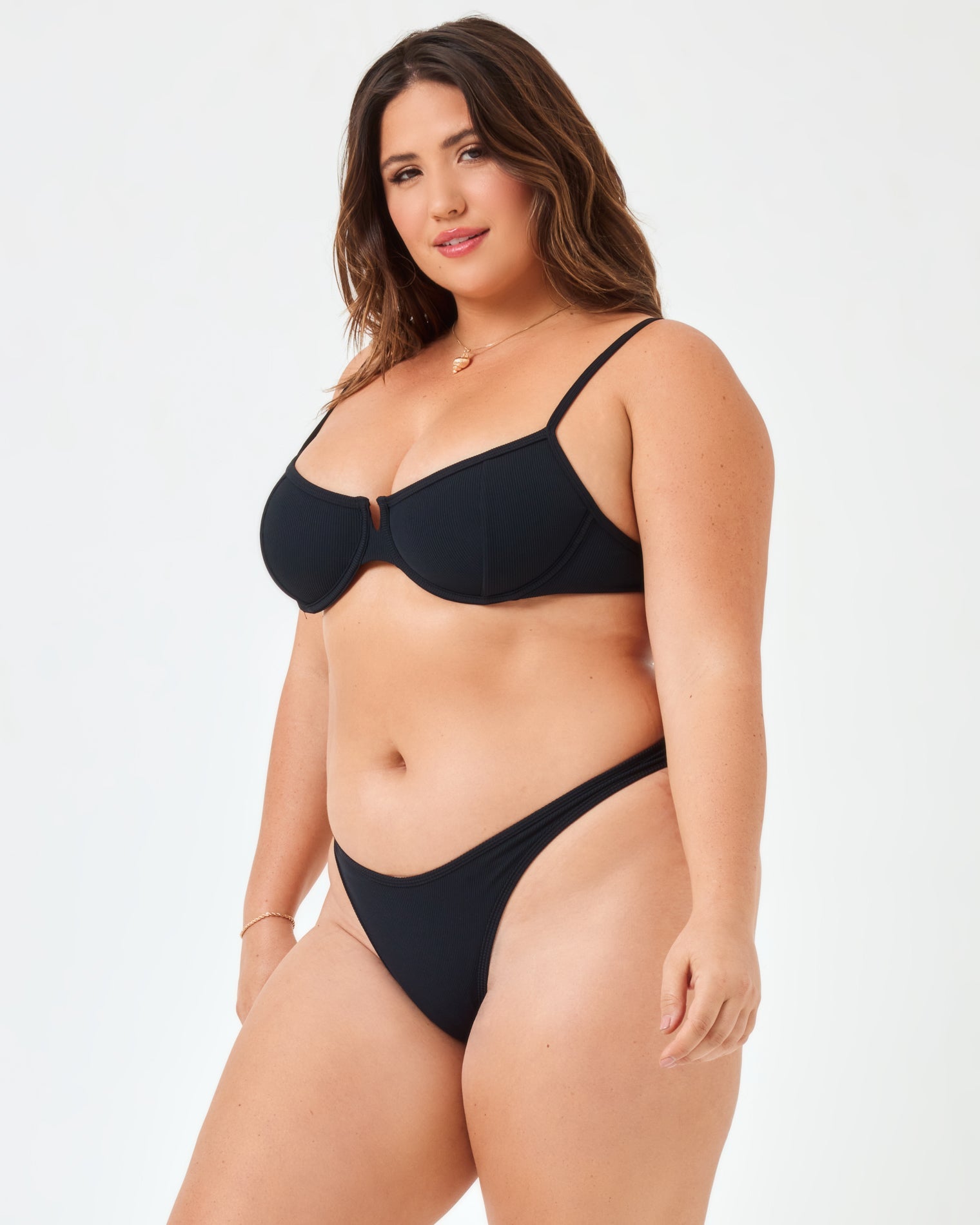 Black | Model: Jessica (size: XL)