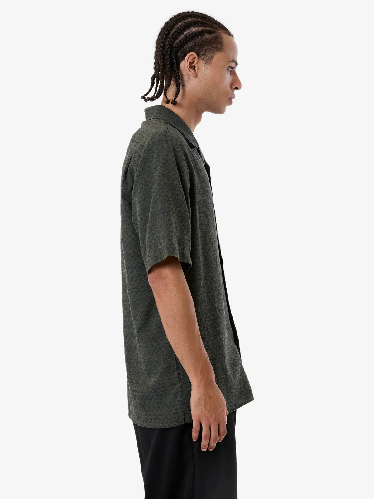 Airborne Bowling Shirt in Grape Leaf