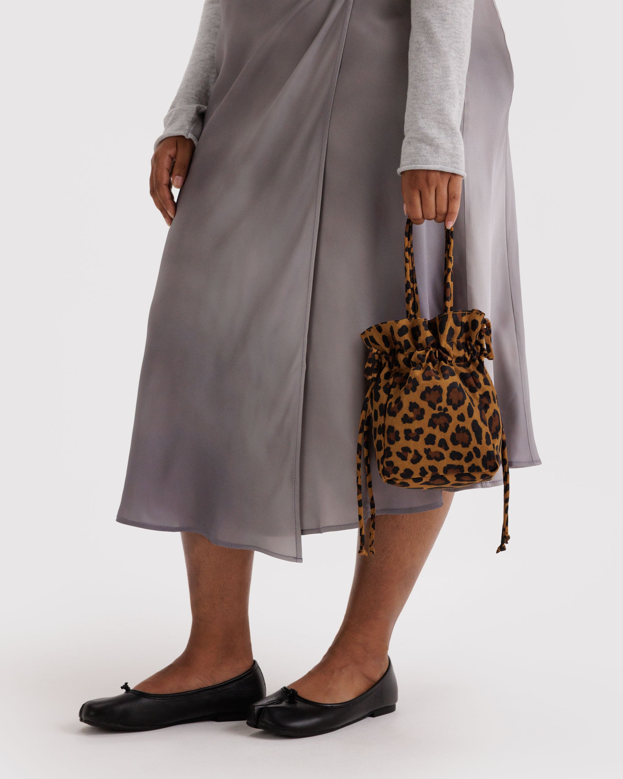 Nylon Drawstring Bag in Leopard