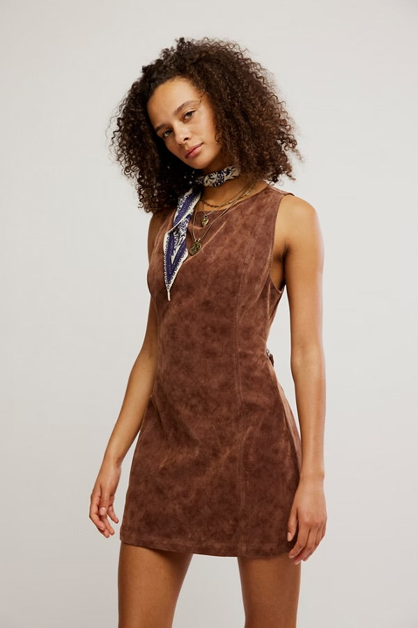 Atlas Suede Mini in Chicory Coffee