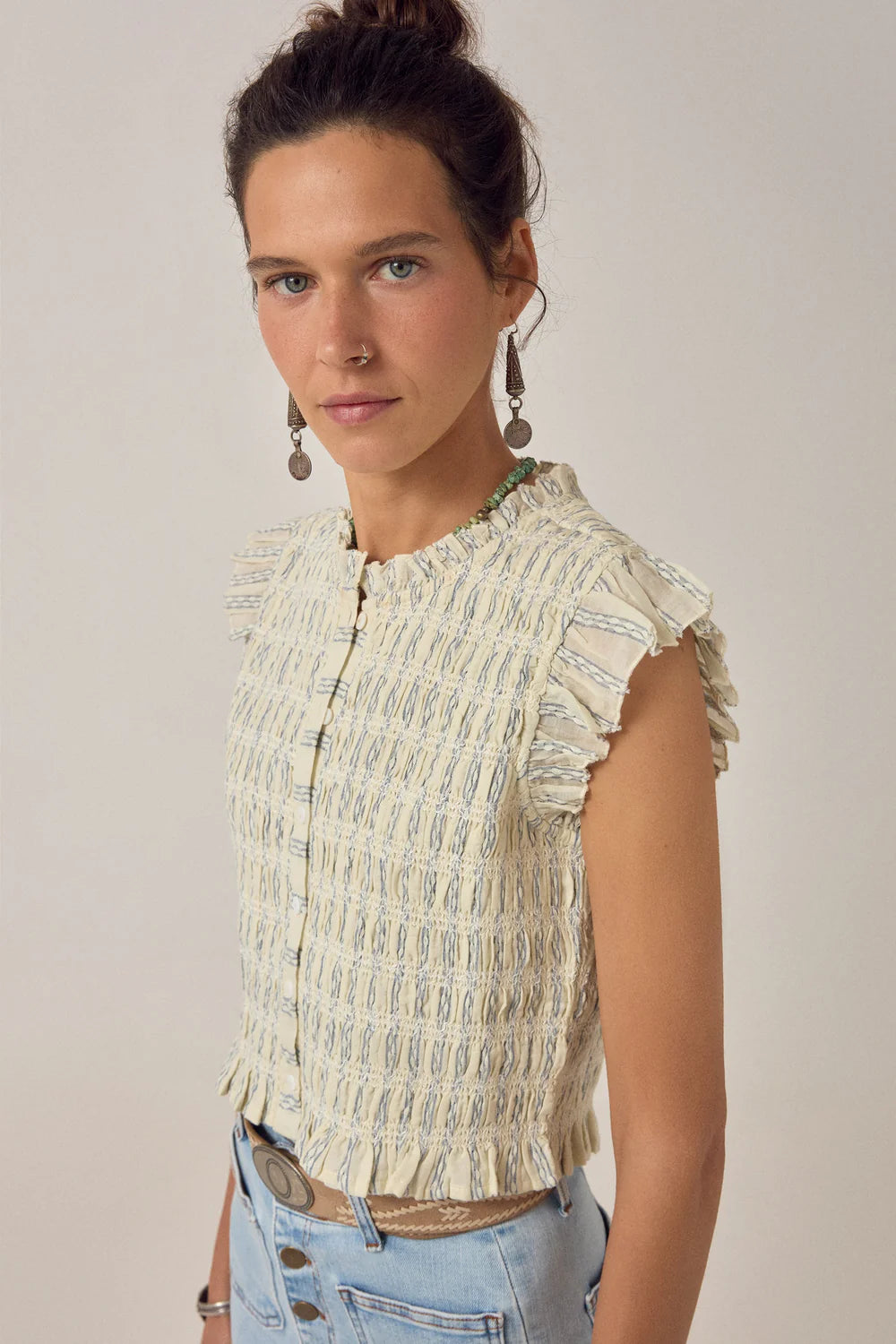 Omaris Sleeveless Blouse in Cloud Thread