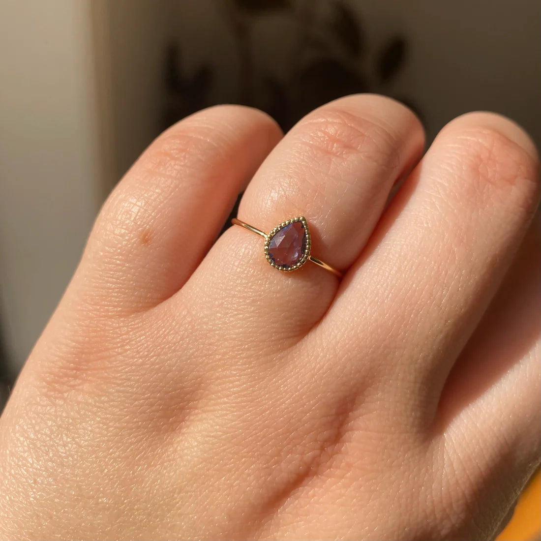 Blue Sapphire Lento Wisp Ring