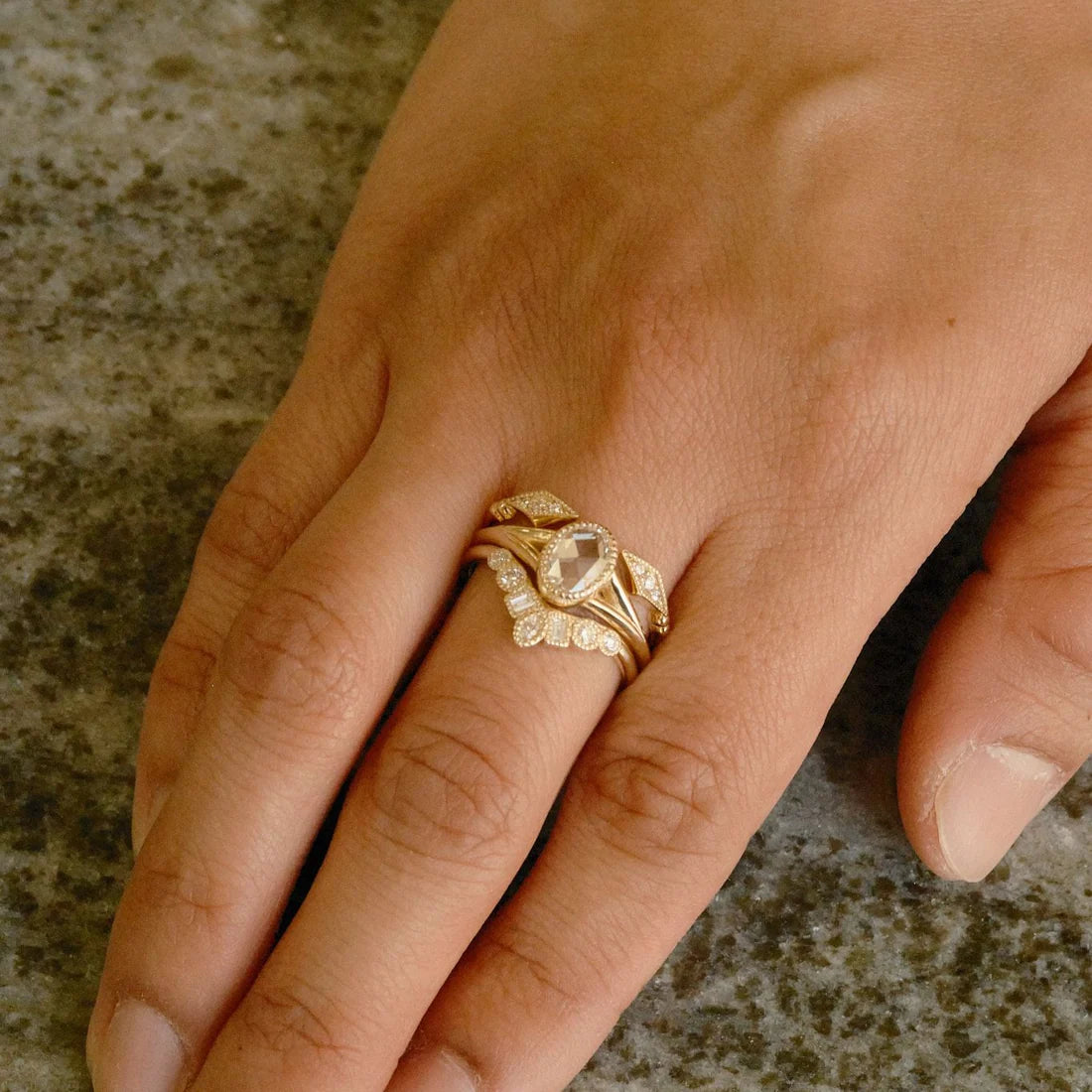 Diamond Intermezzo Arch Band