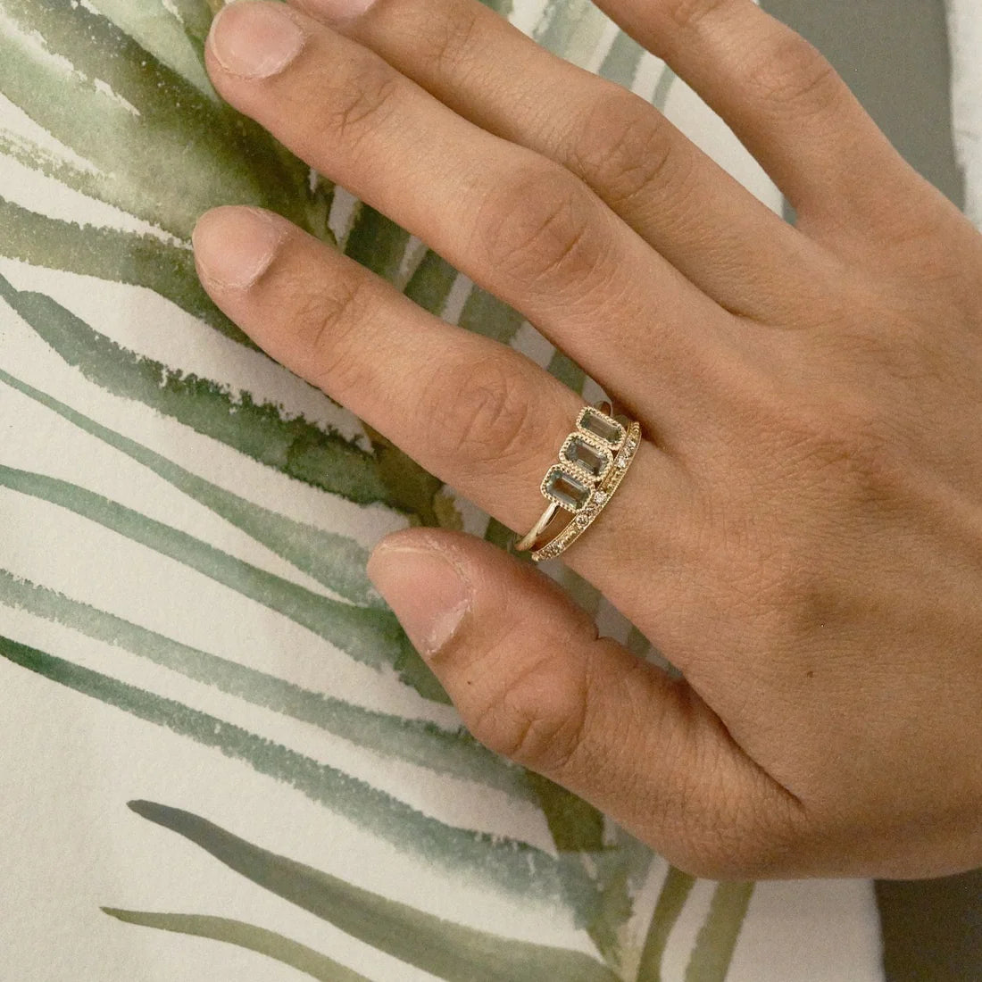 Green Sapphire Campana Ring