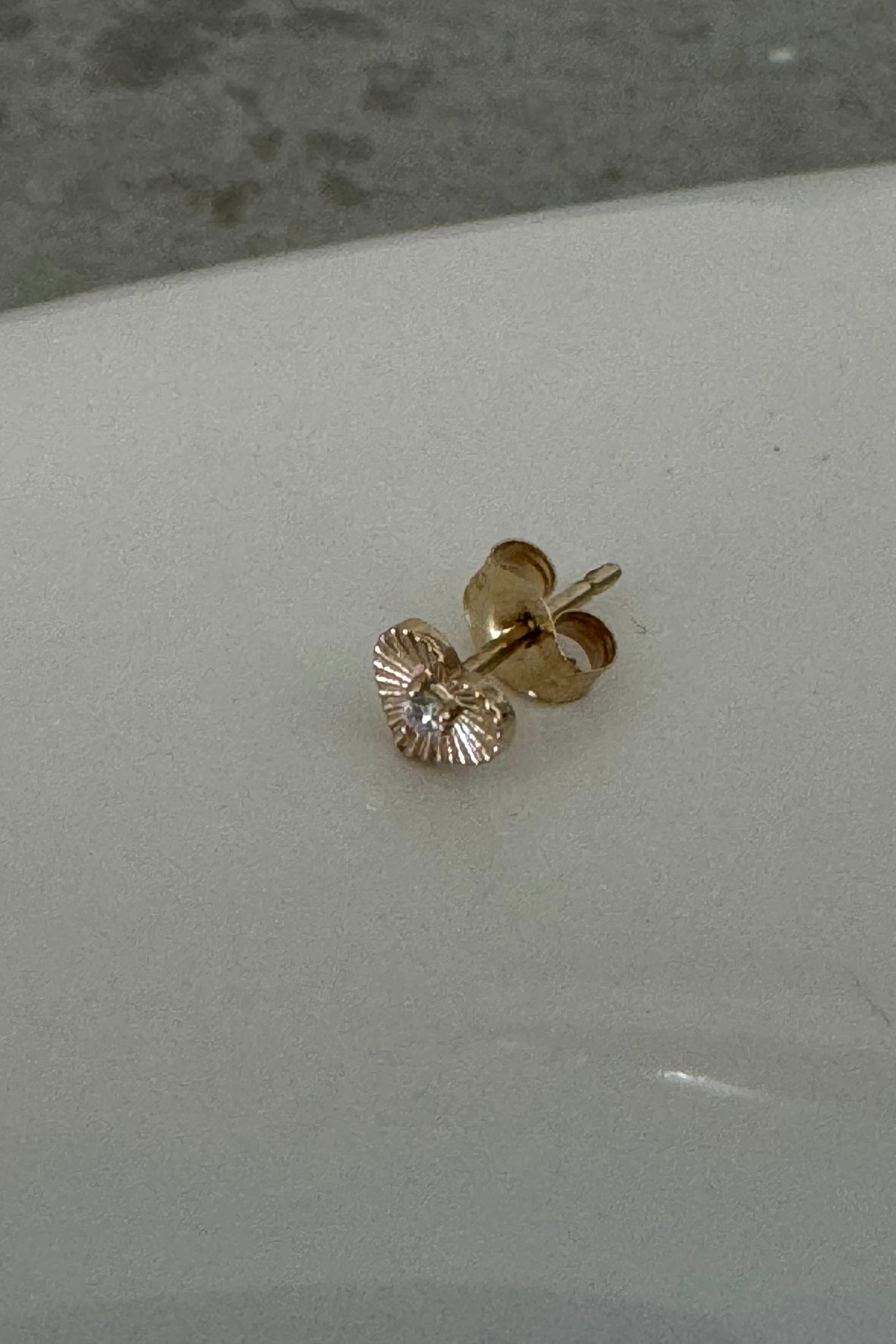 White Diamond Ribbed Heart Studs