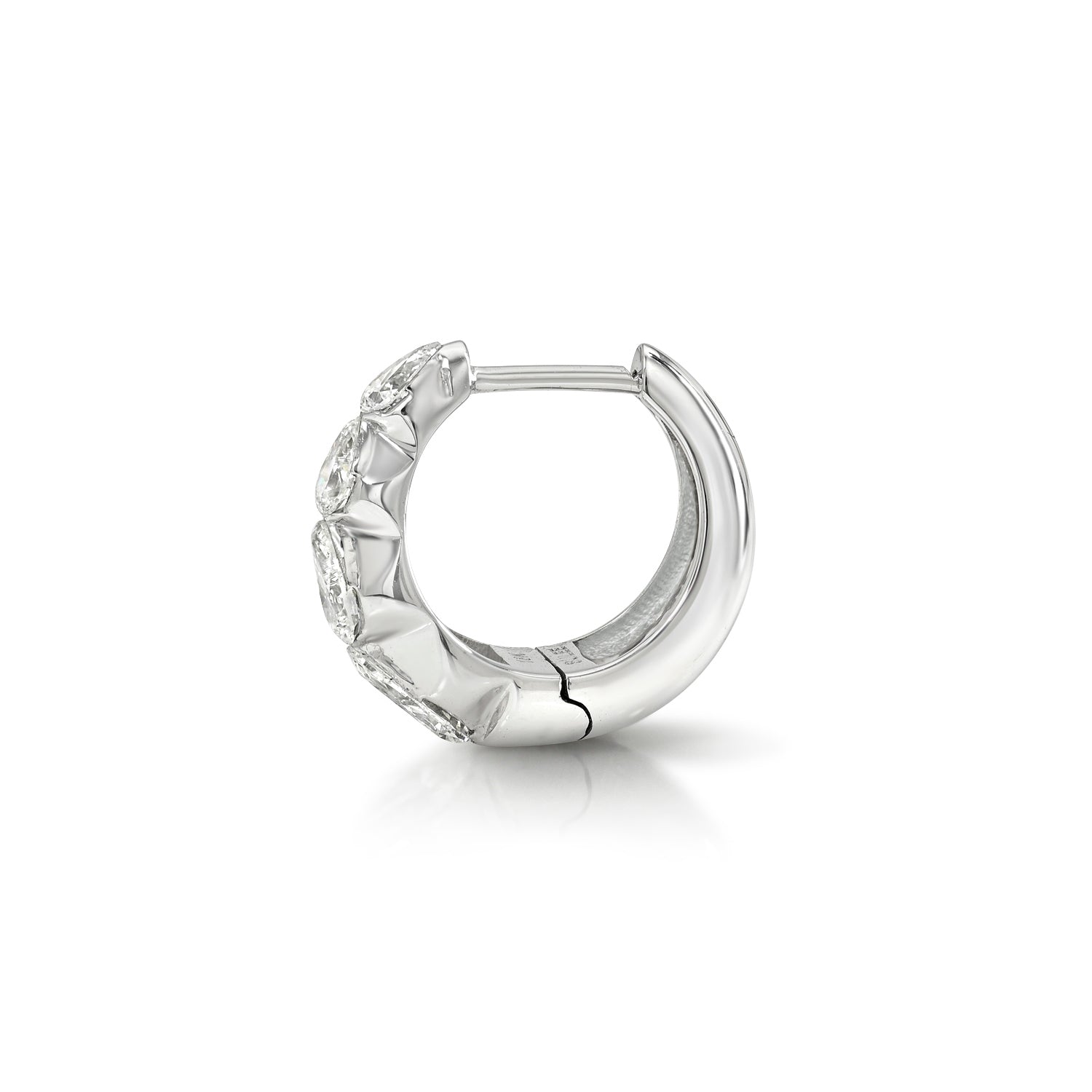 GRADUATING PEAR DIAMOND TAPERED HOOP