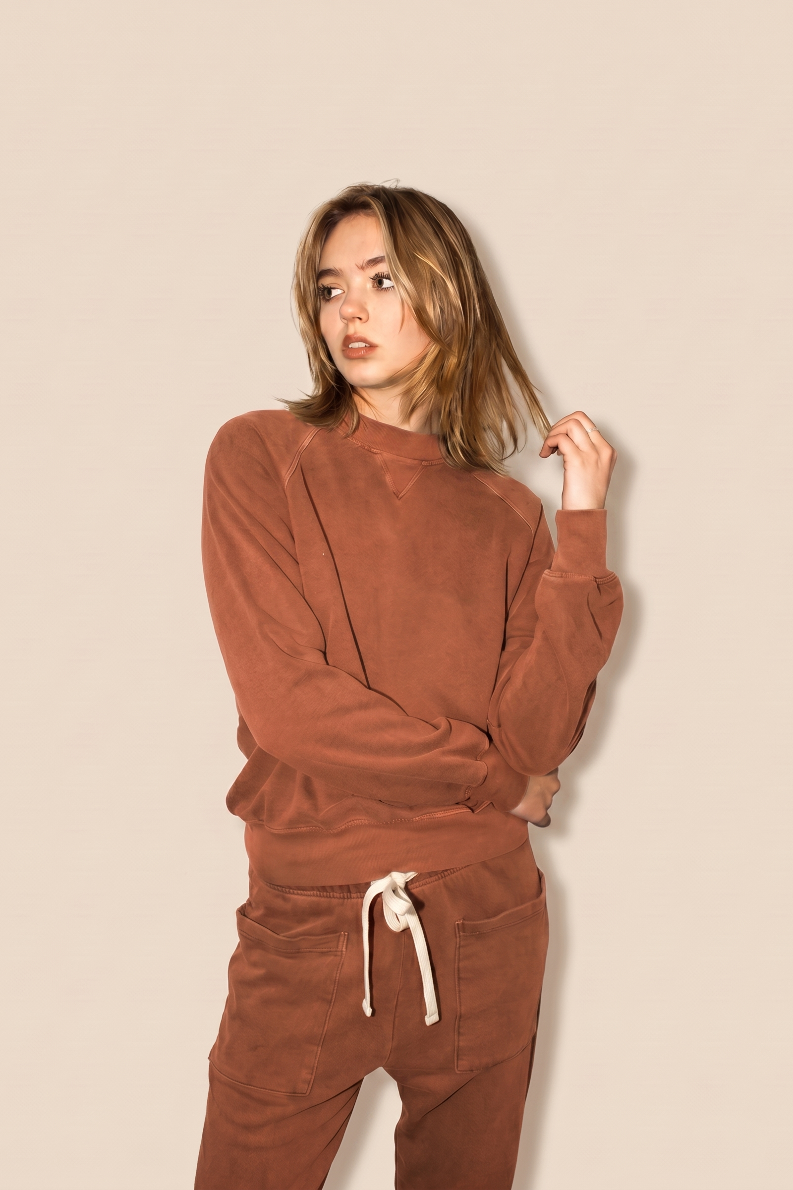 The Birdie Pullover - Rust