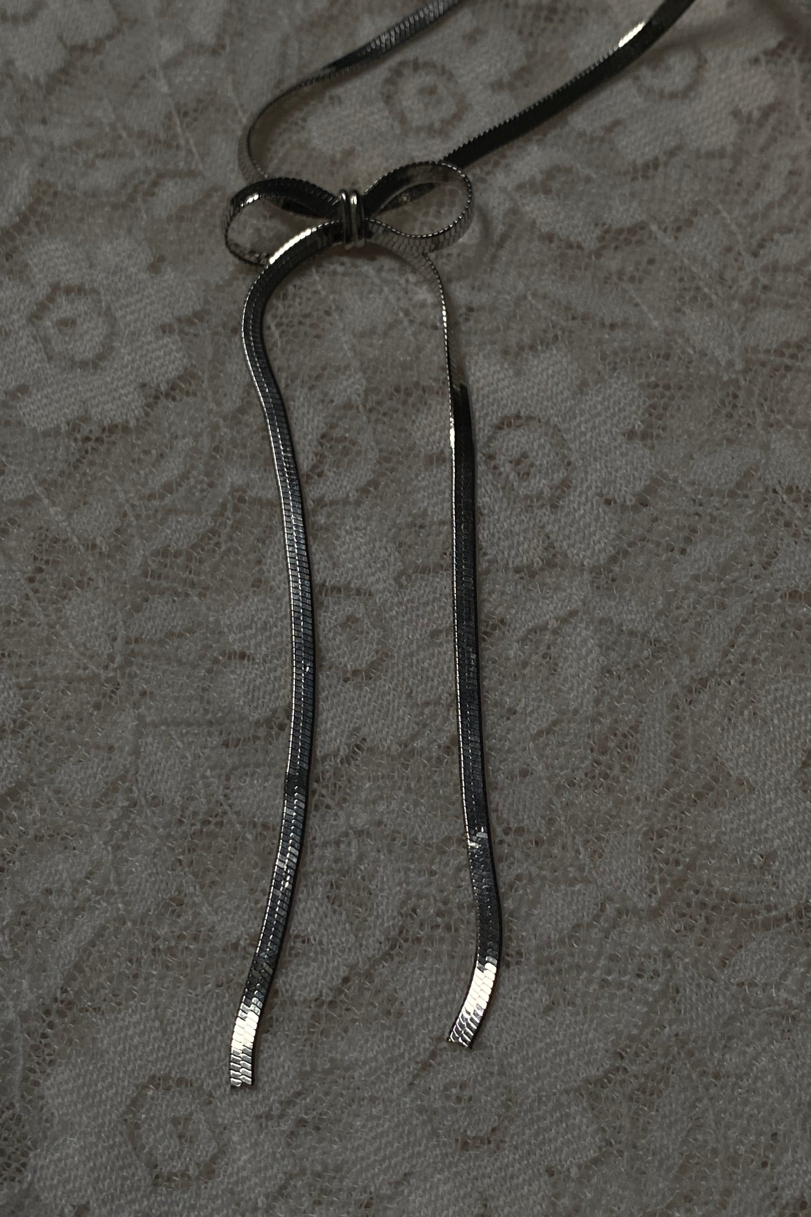 XL Bow Necklace