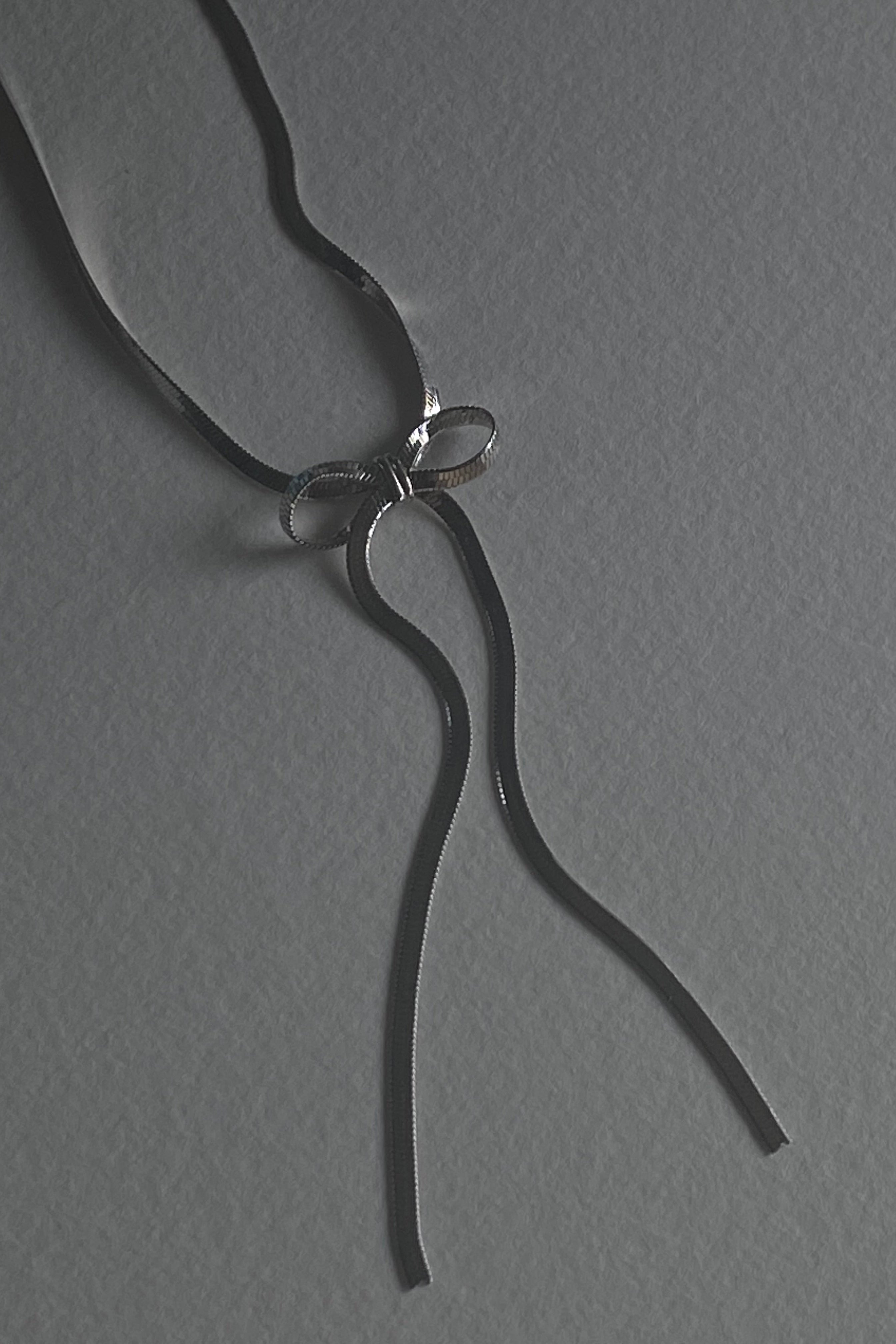 XL Bow Necklace