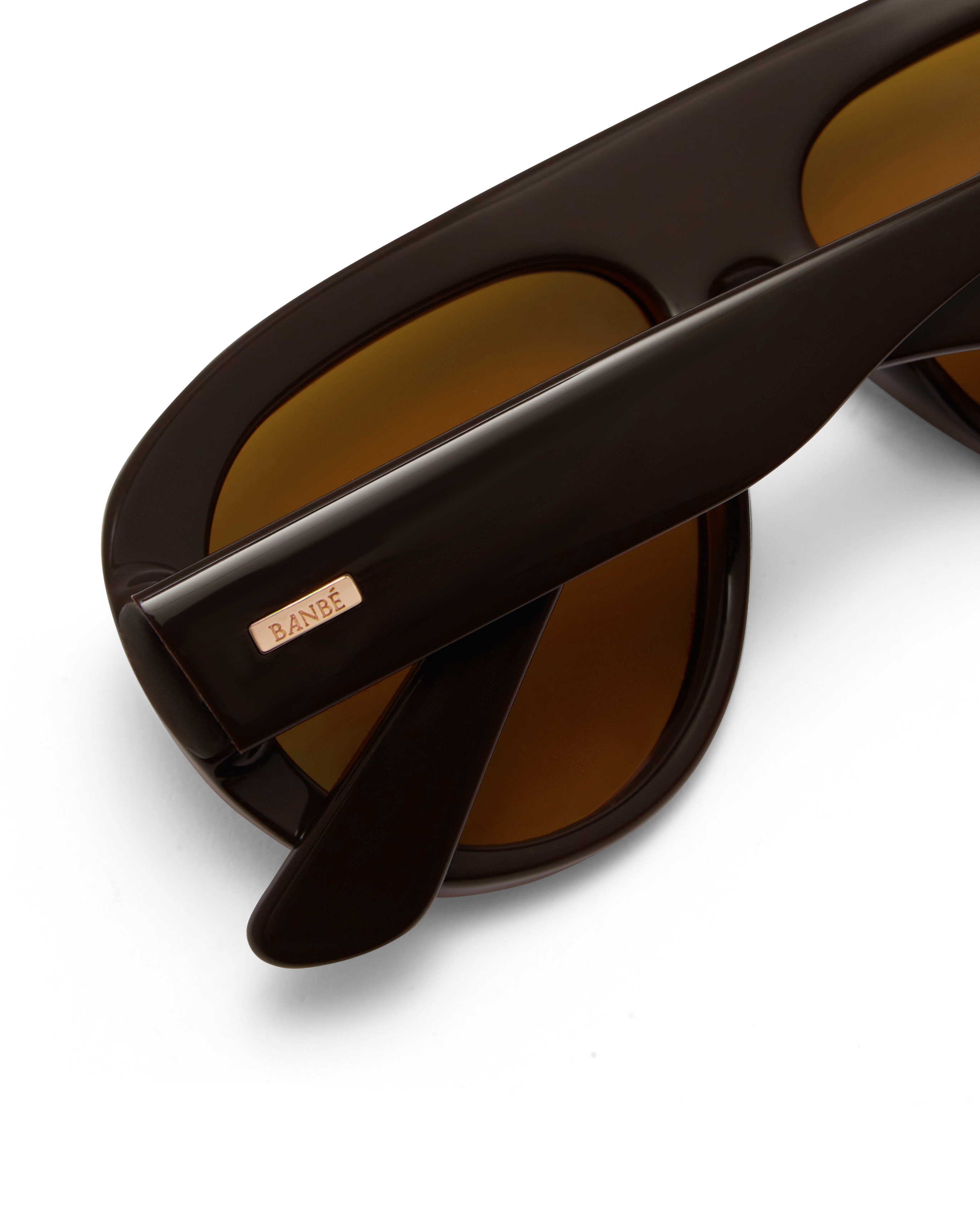 The Robinson in Dark Cacao Toffee