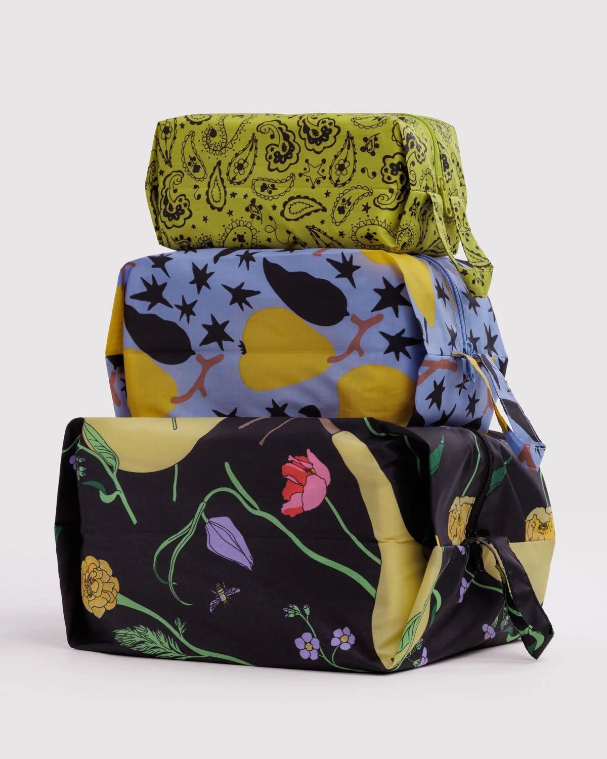 3D Zip Set in Winter Orchard