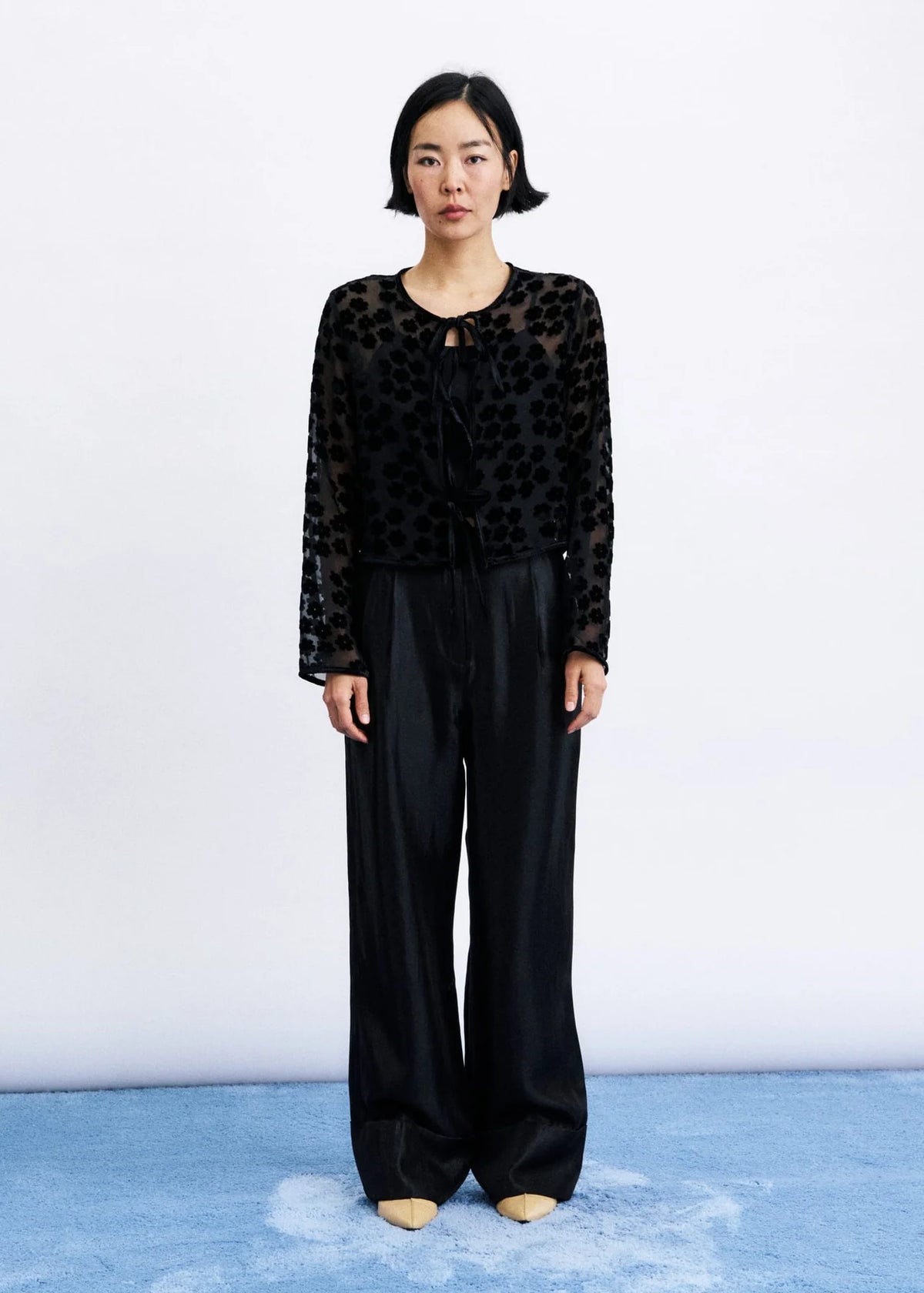 Keer Top in Black