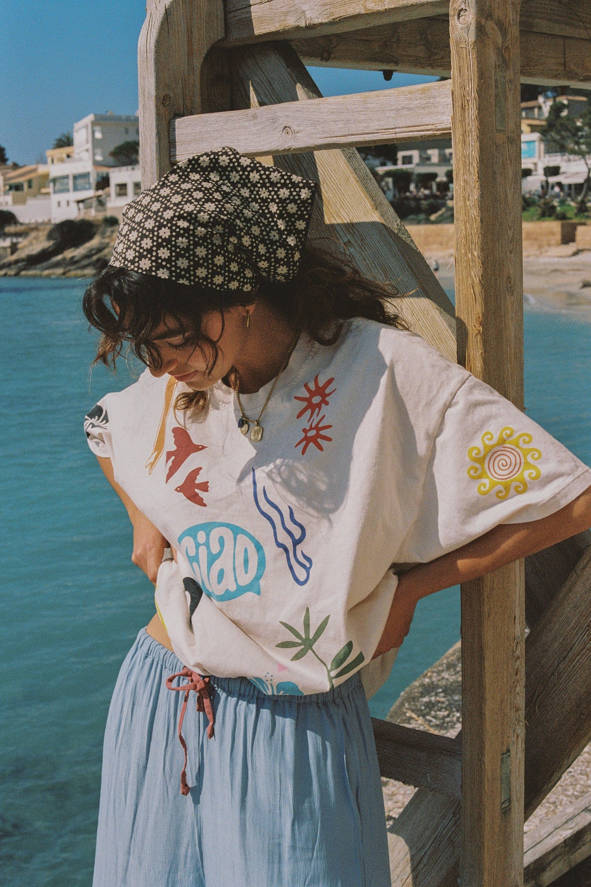 Sticker Core Tee