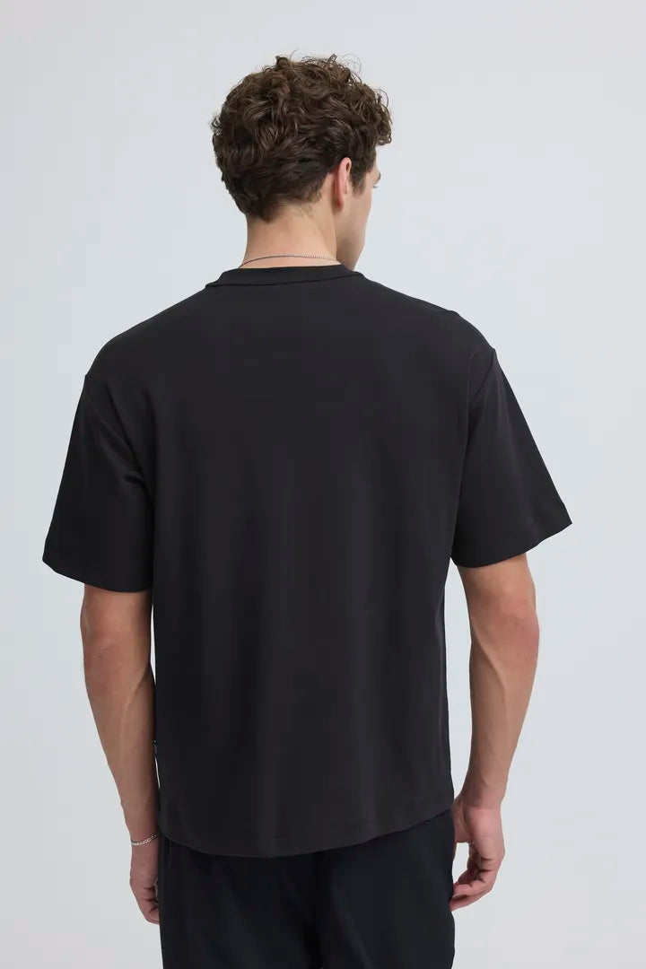Ekberg Relaxed Tee in Black