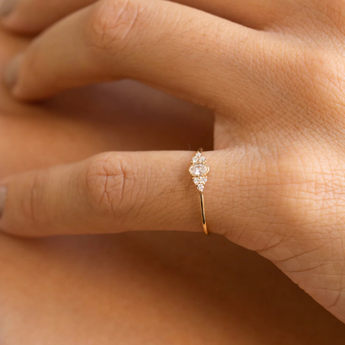Oval Diamond Cluster Whisper Ring