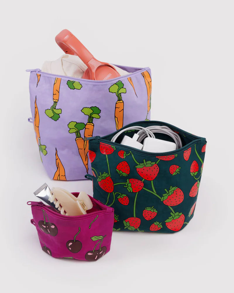 Go Pouch Set in Carrots & Berries