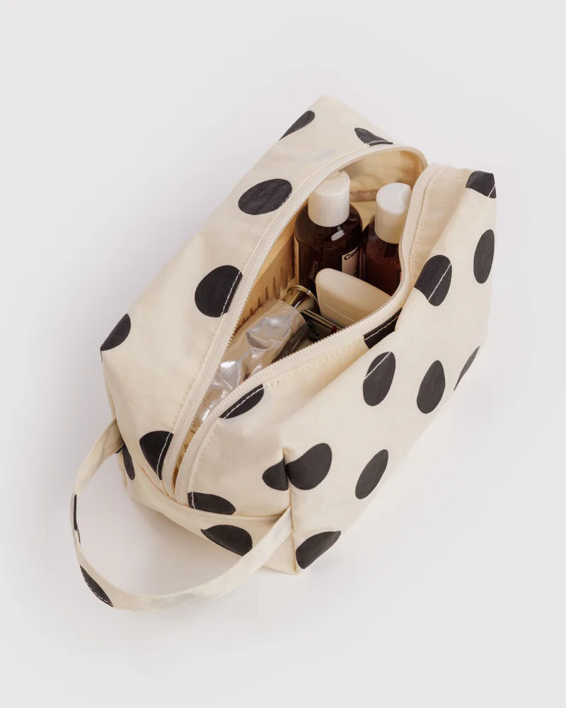 Dopp Kitt in Cream and Black Polka Dot