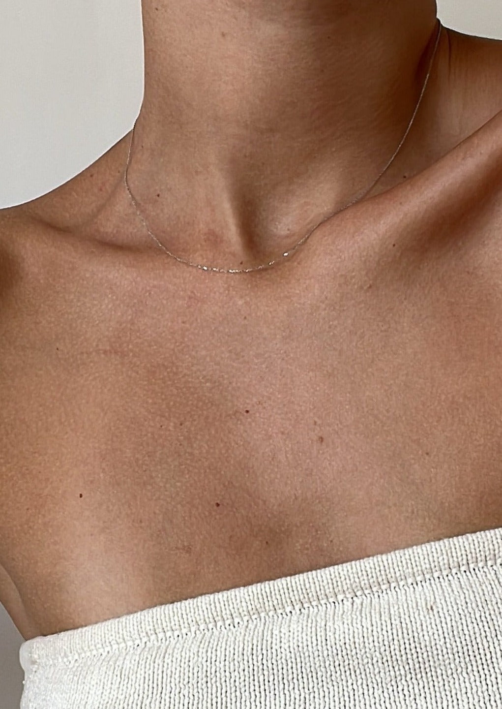 White Summer Chain