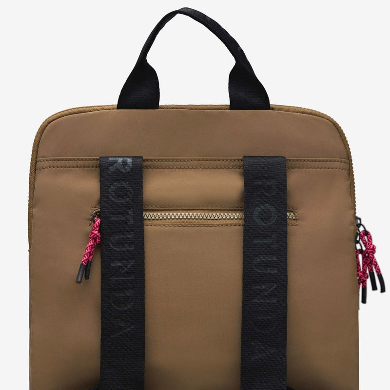 Entu Laptop Backpack in Olive