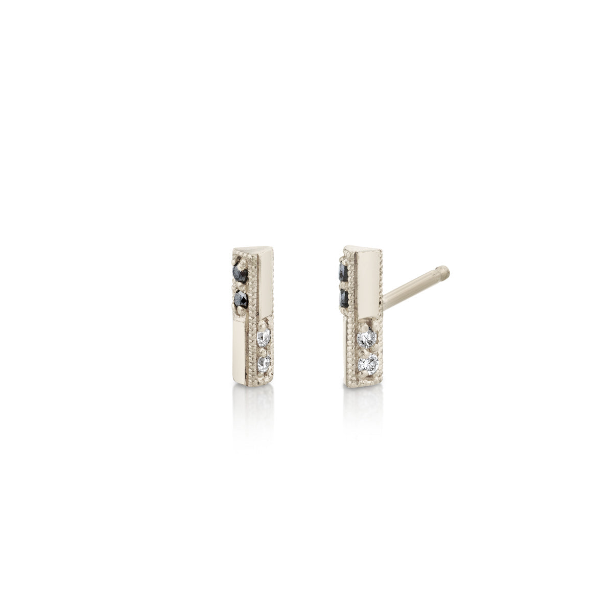 Knife Edge Stud With Othello Switch Pave