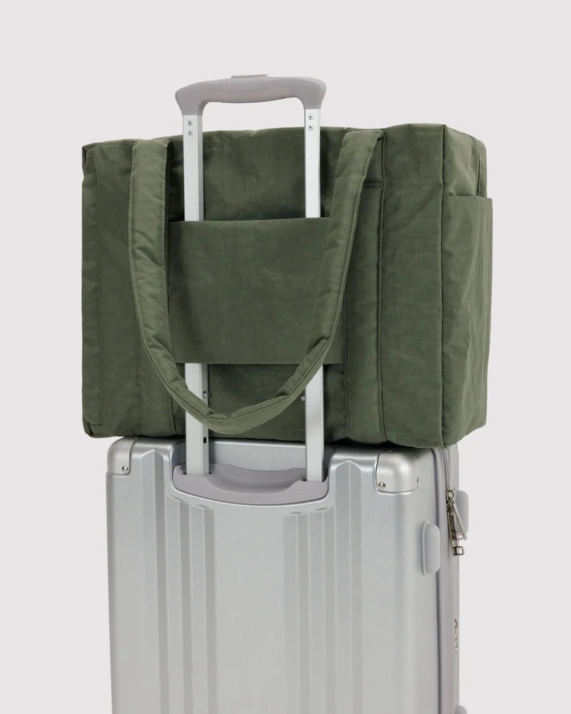 Small Cloud Carry On in Caper