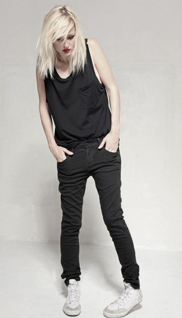 #21 Boxy Muscle Tee in Black Wash