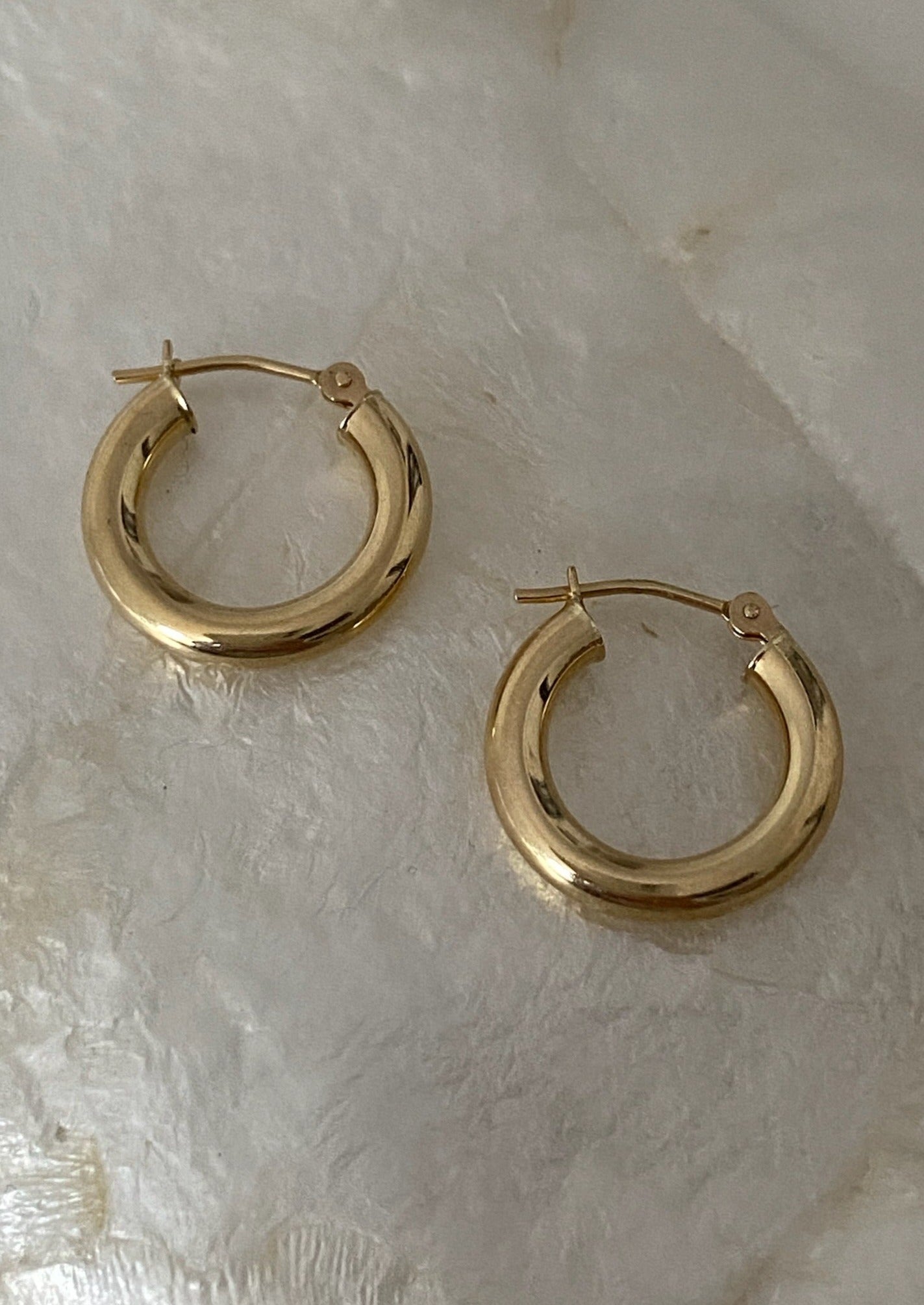 Petite Staple Hoops