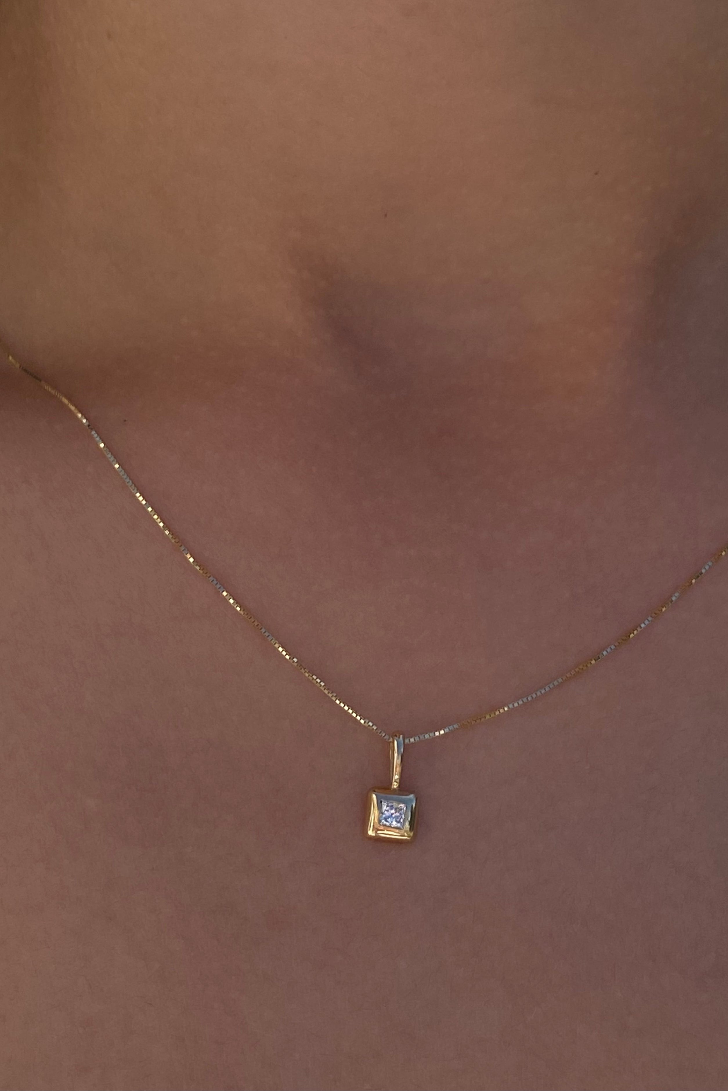 Token Diamond Puff Charm