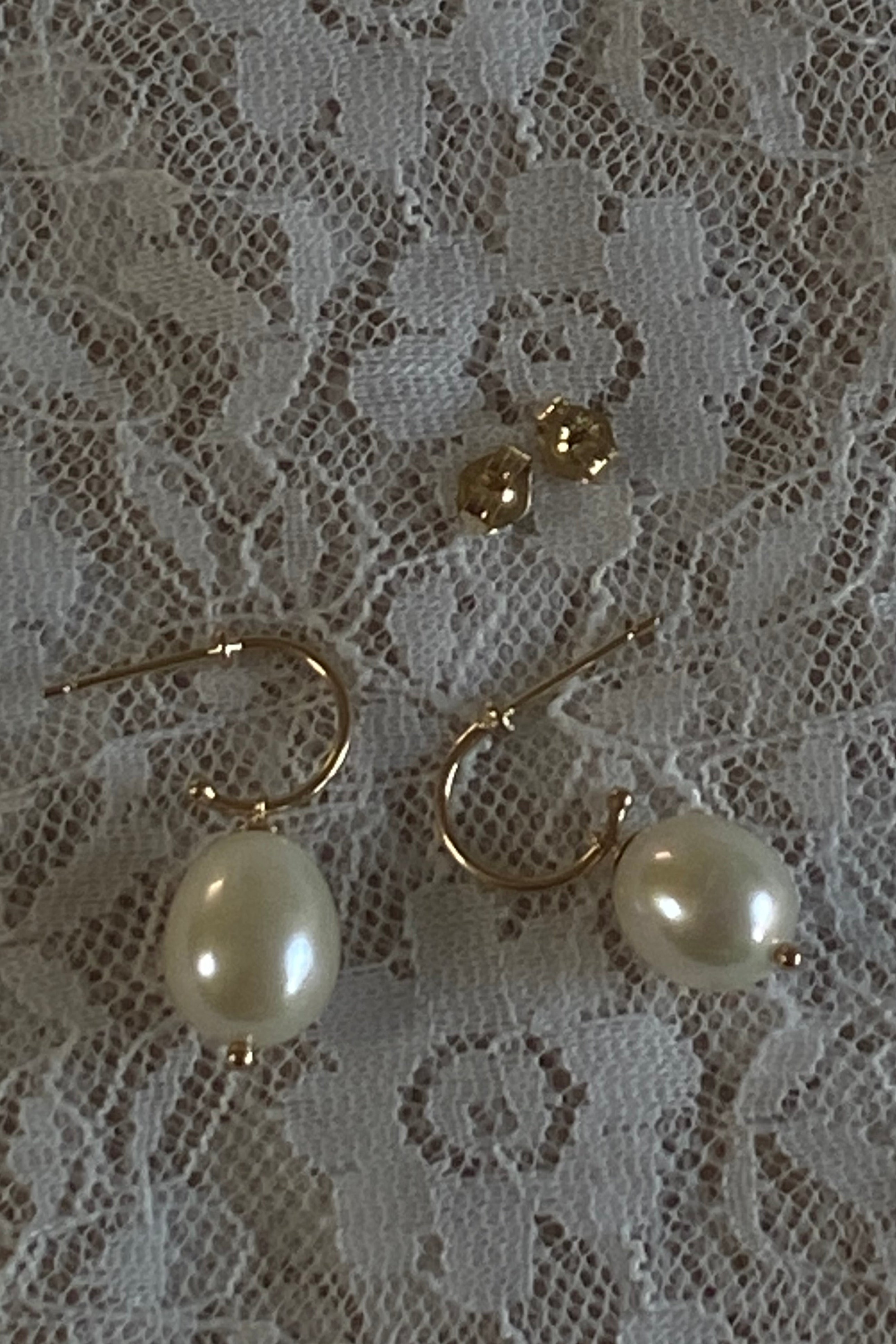 Puff Pearl Hoops