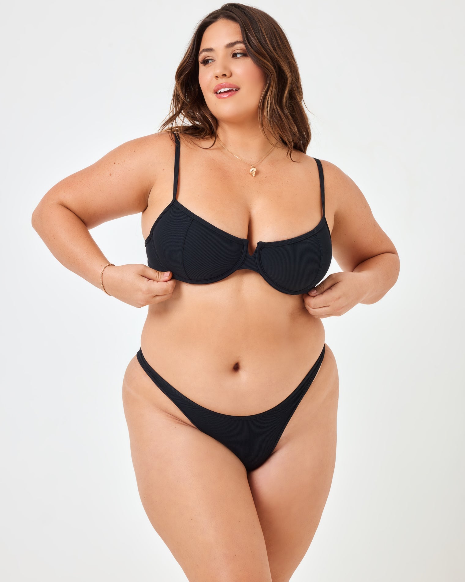 Black | Model: Jessica (size: XL)