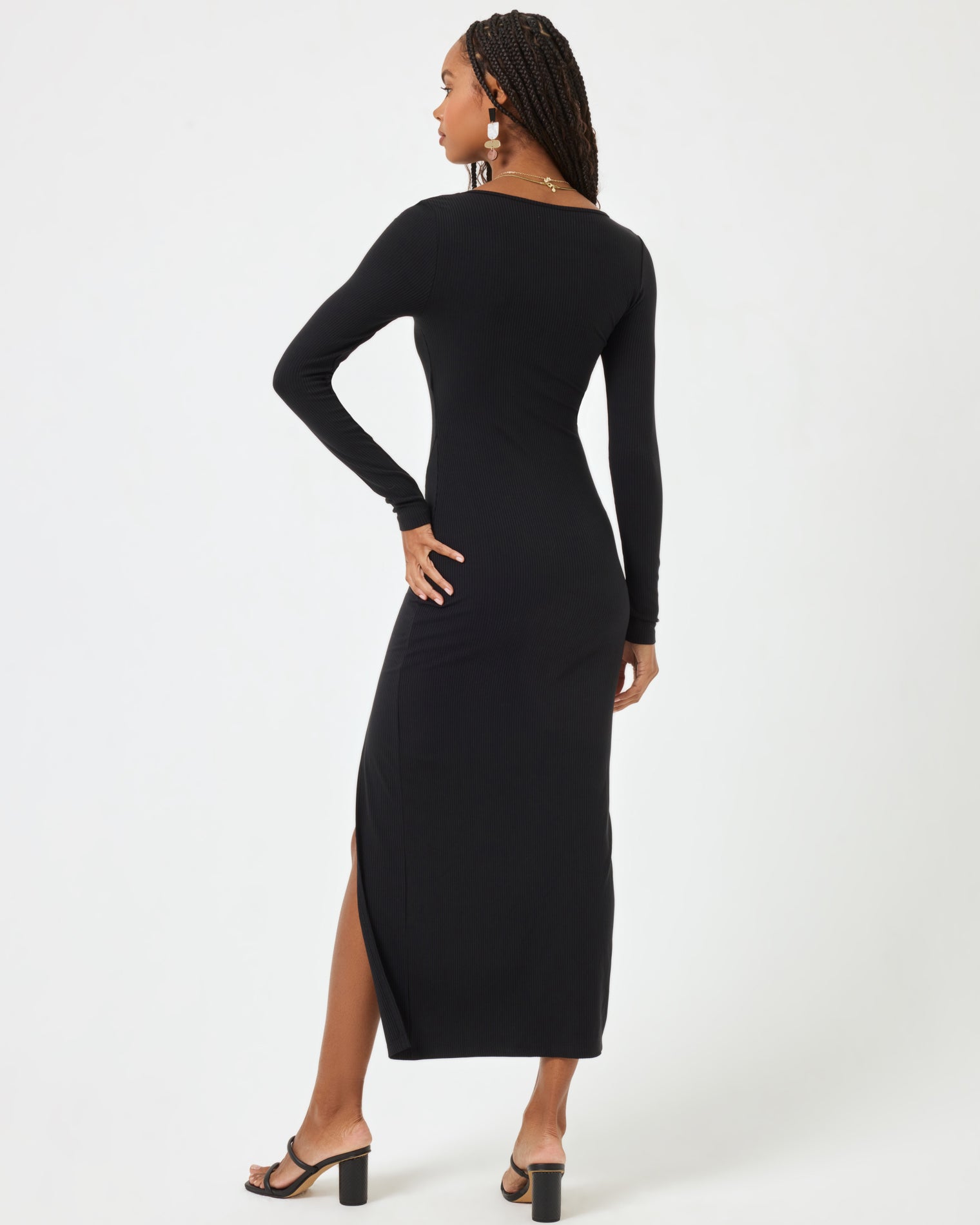 Black | Model: Taelor (size: S)