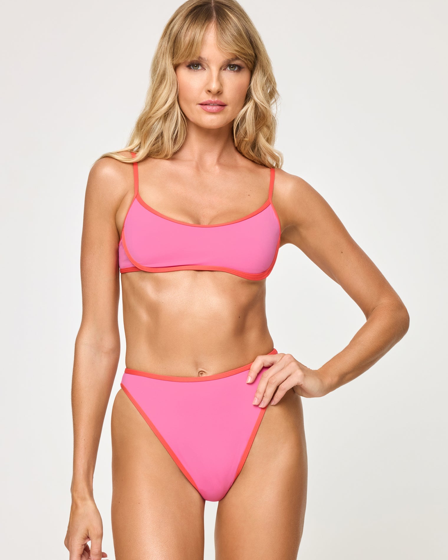 Bubblegum-Grapefruit | Model: Lura (size: S) | Hover