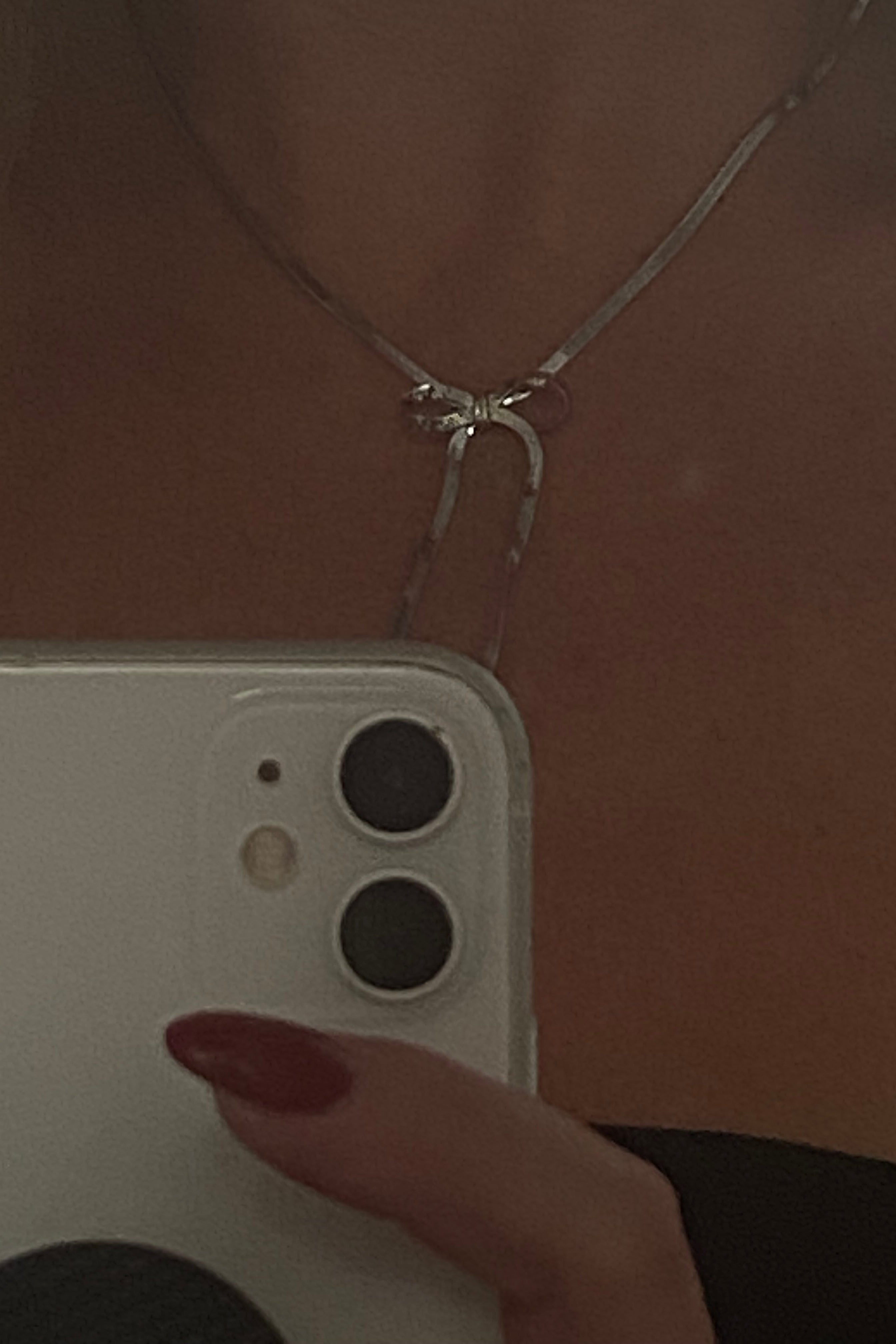 XL Bow Necklace