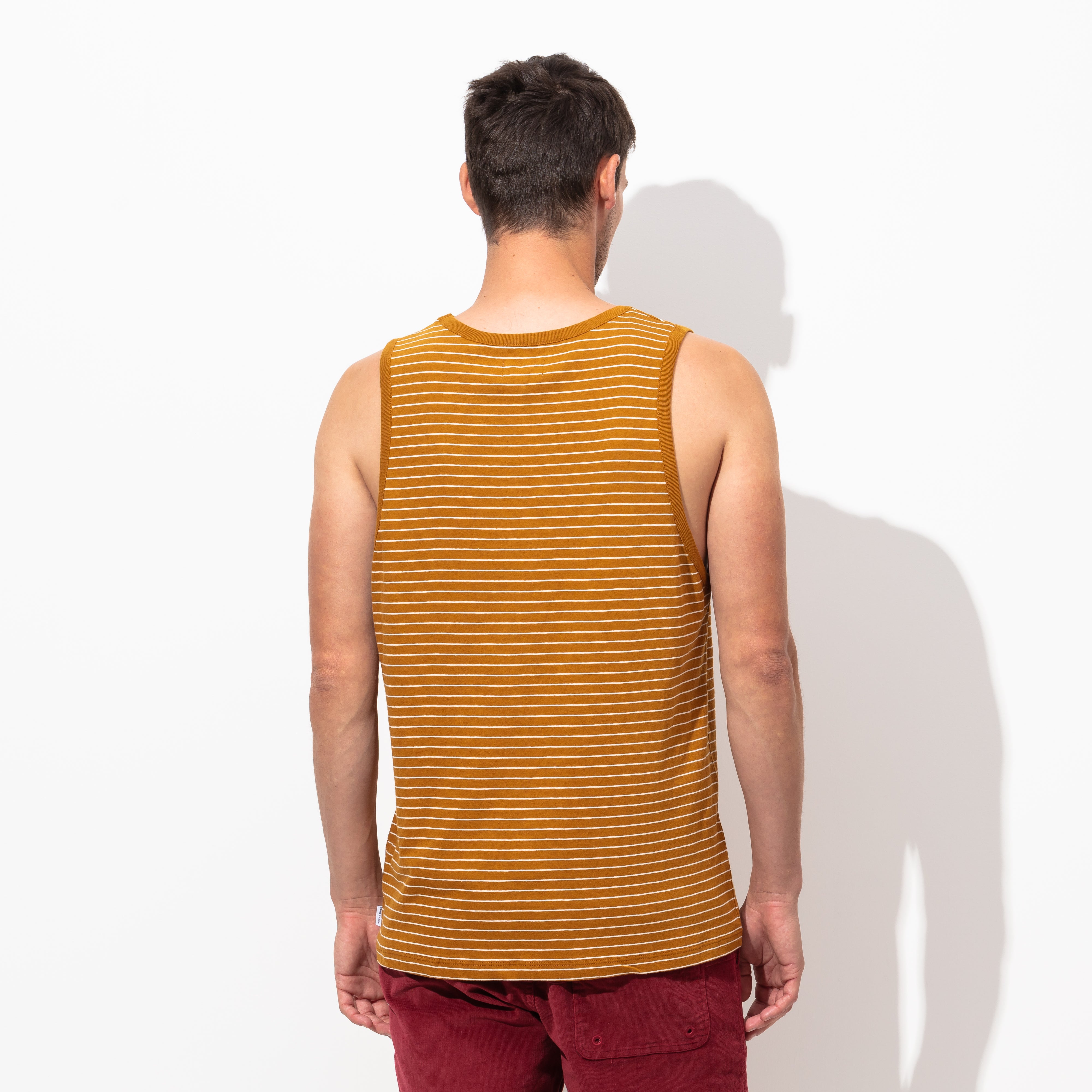 Minimal Tank in Tobacco