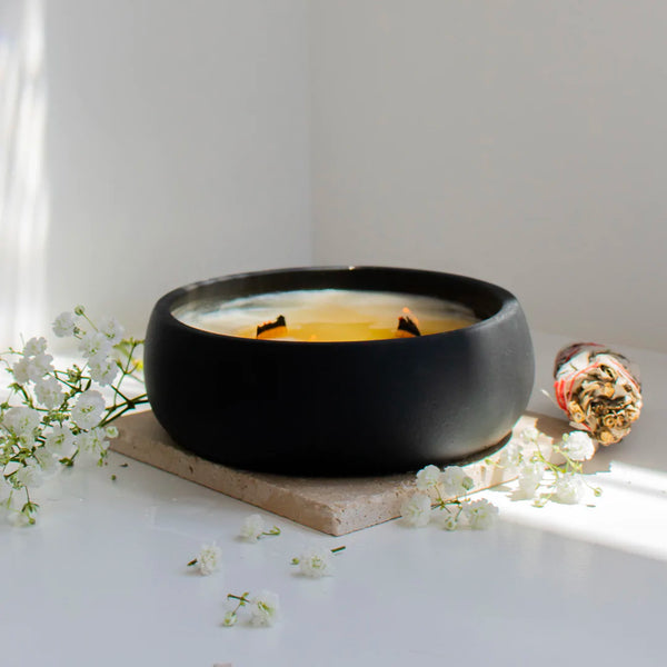 Pause Coconut Soy Candle in Black