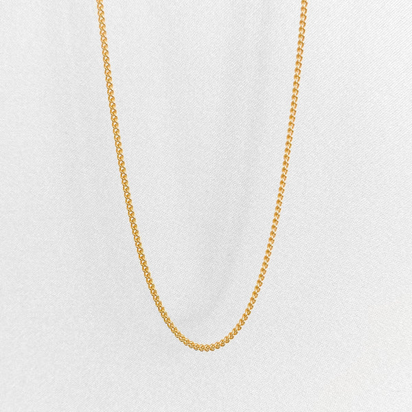 Lottie Curb Necklace in Gold