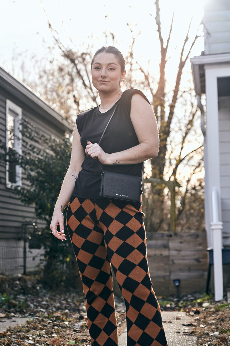 Shoulder Sleeveless Tee in Black