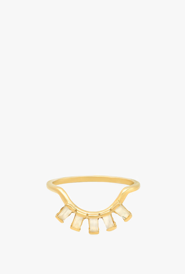 Eyelash Baguette Ring in Moonstone