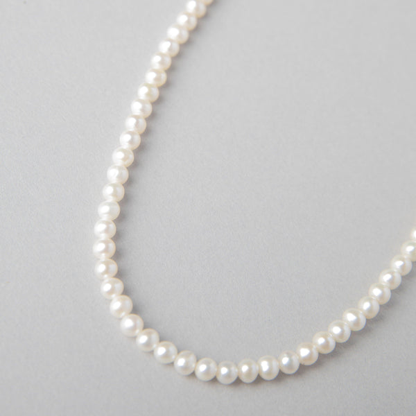 DEMI FRESHWATER PEARL NECKLACE
